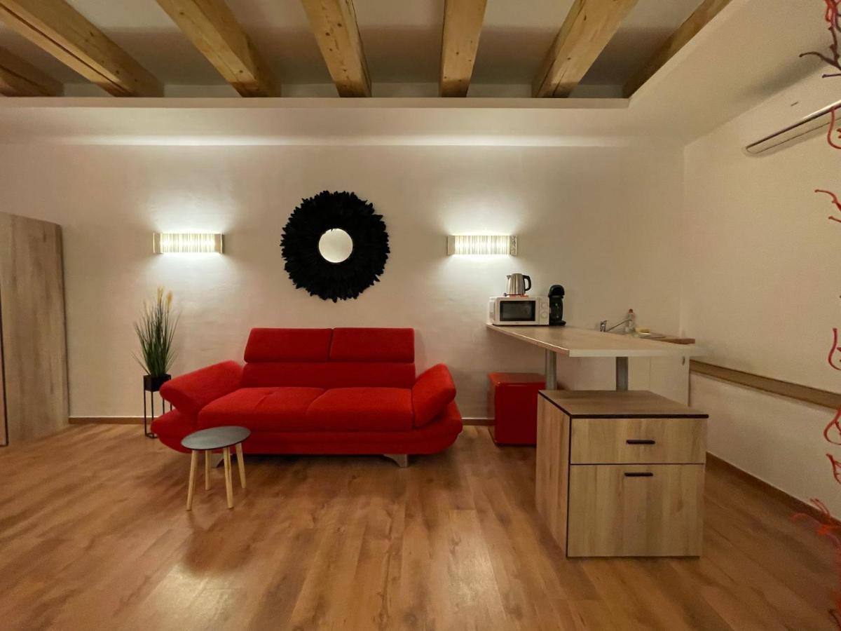 New Workspace Studio Savoya9 Self Check In Old City Center Timişoara Exterior foto
